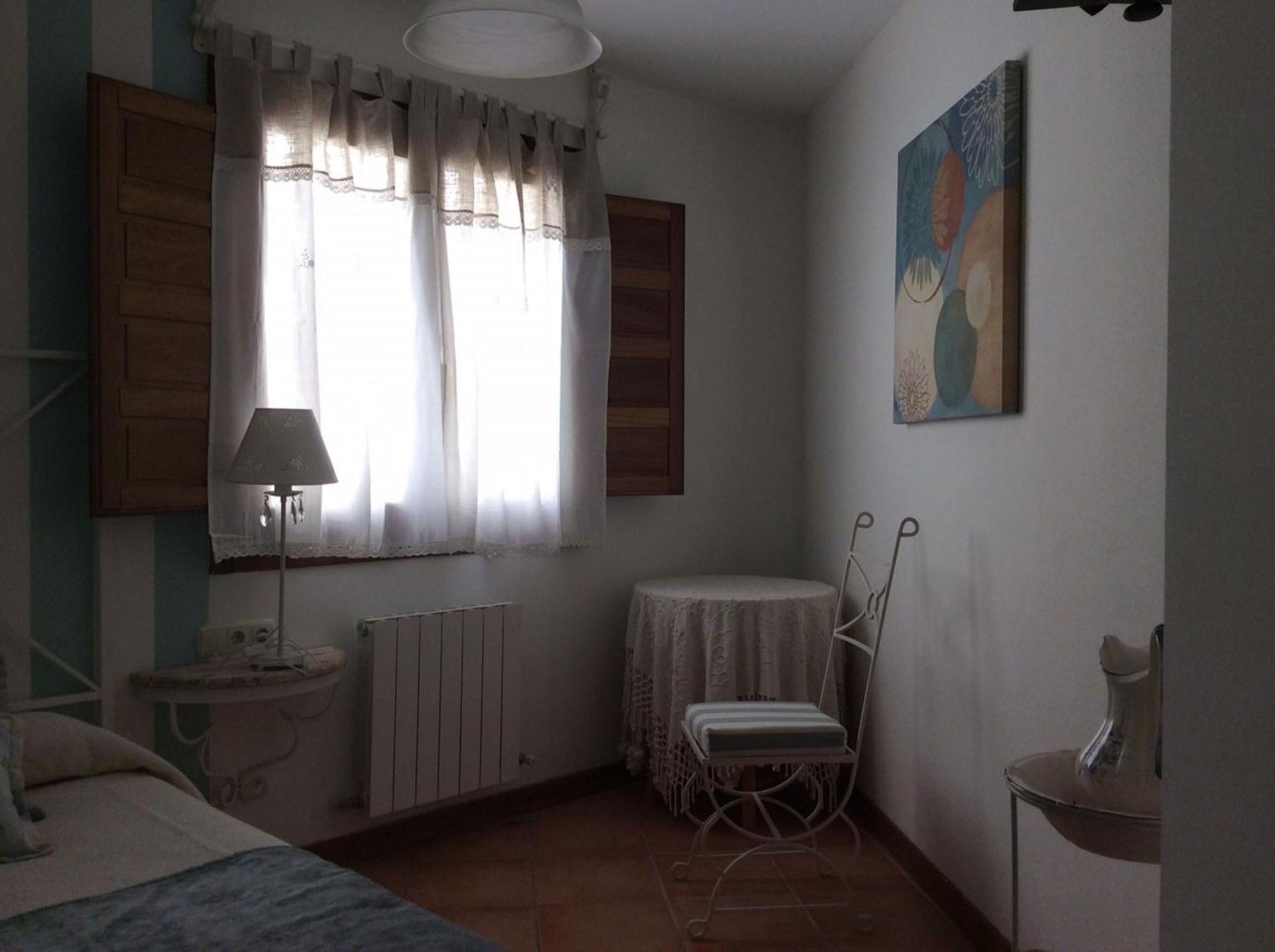 Hotel Rural Los Roturos Maestu Cameră foto
